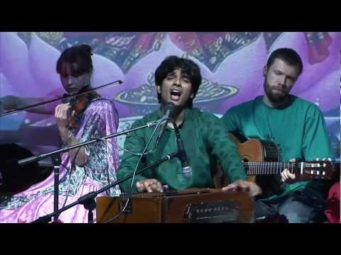 Видео: Bittu Mallick / Битту Маллик  "Hari Om Namah Shivaya" (Moscow, may 2012)