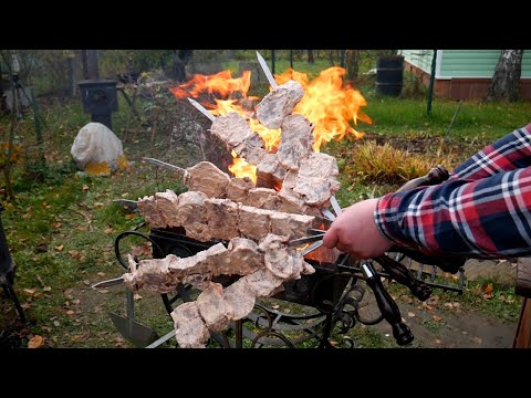 Видео: ШАШЛЫК из Говяжьего ЯЗЫКА на мангале. ENG SUB.