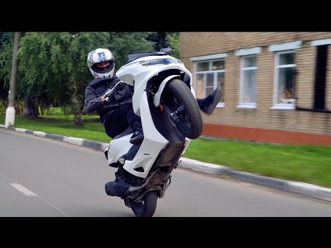 Видео: Новый японский скутер за 280 тысяч... Тест-драйв Honda PCX 125