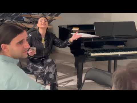 Видео: Ексклузивно! От кухнята на спектакъла на маестро Камджалов и Софи Маринова