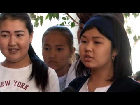 Видео: Жаштар суйлосун "Кыз жигиттин мамилеси..." 2-бөлүм