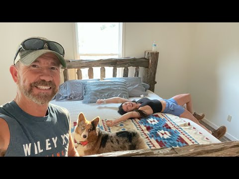 Видео: Заключительный этап и установка бревенчатой ​​кровати.