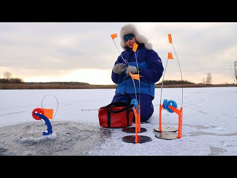 Видео: Рыбалка со льда! Ловлю щуку на живца! Испытала новые жерлицы. #483