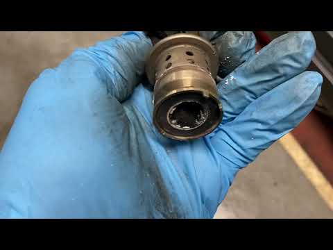 Видео: #Citroen #C4 #Grand #Picasso #UREA #Инжектор #замена #youtubehighfive