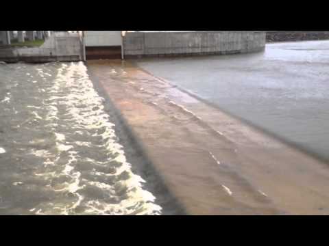 Видео: Наводнение 2013 в Питере