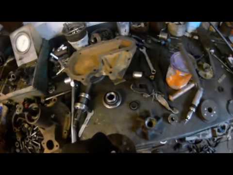 Видео: ремонт водяной помпы двигателя СМД-18