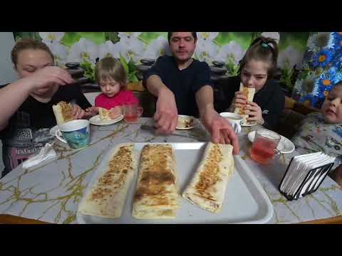Видео: шаурма домашняя🔥/мукбанг/любимый василëк, распаковка/жизнь в селе навеселе