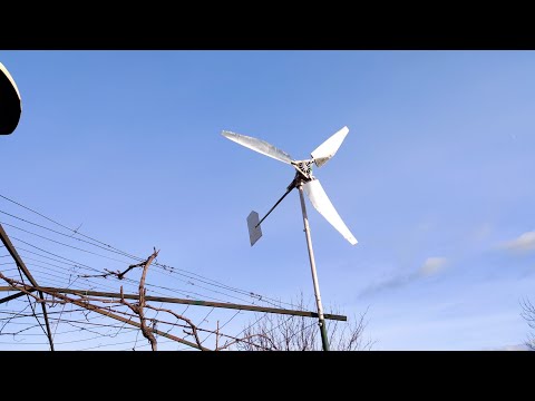 Видео: Ветряк, ветрогенератор,  из колеса гироскутера, тест,  плюсы минусы,  есть ли смысл делать.
