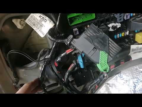 Видео: Как подключить розетку фаркопа, с блоком согласования, на Opel Astra H.