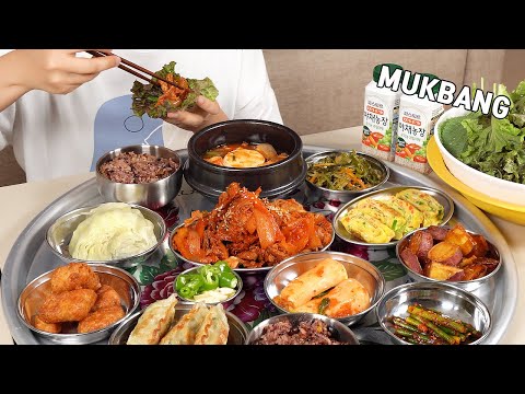 Видео: готовка MUKBANG :) Острая свинина Жаркое, сытная корейская еда.