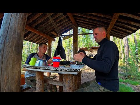 Видео: Живём в тайге! Вот это жор!!! Щука клюёт одна за одной! Это самая лучшая приманка на щуку!!!