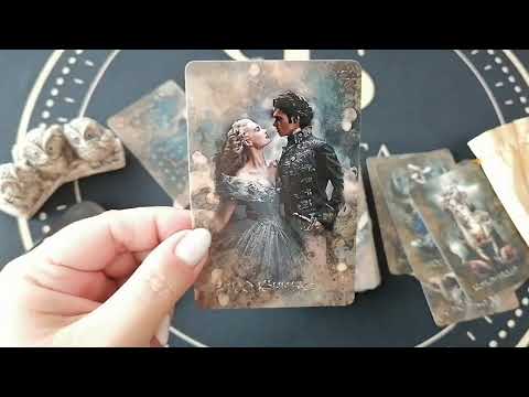 Видео: Обзор на Оракул Священные души от Селены Знаю