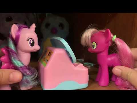 Видео: Мама купи мне пони. Пони игрушки . My little pony. Пони в магазине.