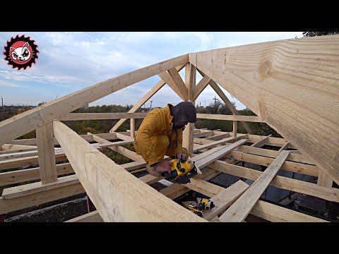 Видео: Шатровая кровля, криво, косо. Зато сам!
