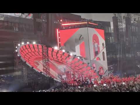 Видео: Дима Билан - Never let you go (ВТБ Арена, Москва, 21.06.2025)