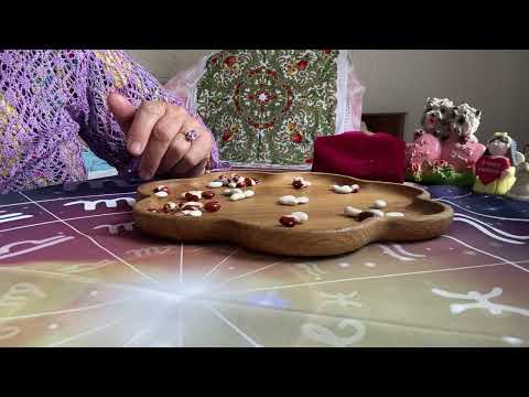 Видео: [ГАДАНИЕ НА БОБАХ] Читаем его мысли о Вас