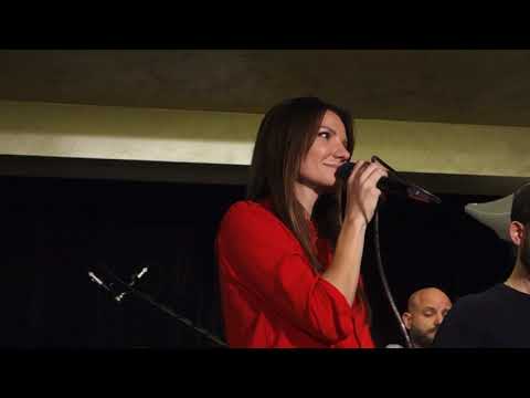 Видео: Виктория Черенцова - "Я скучаю по тебе" - Сергея Трофимова