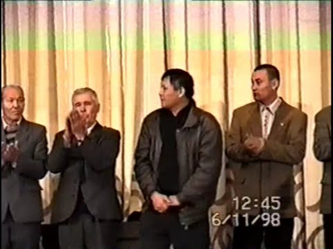 Видео: Оралбек Кожагельдиннің жүлдесі үшін қазақша күрестен ашык турнир, Жымпиты 06.11.1998 жыл