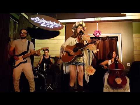 Видео: Евгения Рыбакова (Обними Кита) – Акварели