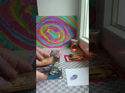 Видео: Повтарящи се ситуации с роднини - Защо ни се случват?