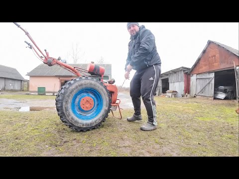 Видео: Мотоблок МТЗ 05. Пытаюсь завести после зимней спячки. Вывез навоз. Огород в воде.