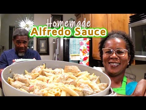 Видео: Давайте приготовим простой домашний соус альфредо | Сегодня в меню на ужин курица альфредо!😋