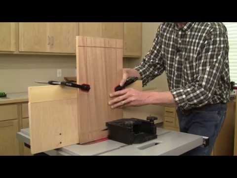 Видео: Подъем панелей с помощью настольной пилы