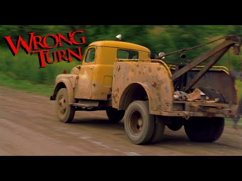 Видео: Грузовик-эвакуатор из фильма «Поворот не туда» (Wrong Turn) 2003г.