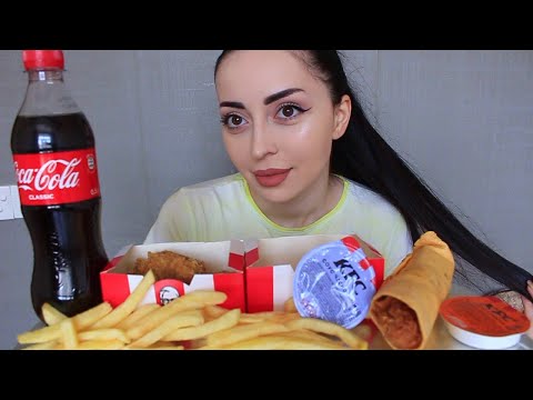 Видео: ОТНОШЕНИЯ С КВАРТИРОСЪЁМЩИКАМИ 😝 Мукбанк Ayka Emilly