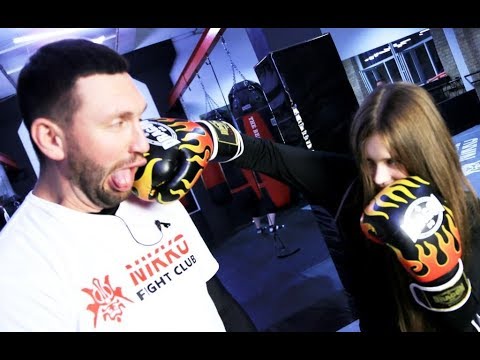 Видео: Постановка бокового удара у новичков - Исправляем ошибки