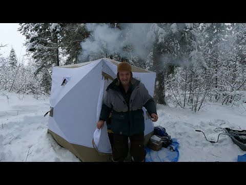 Видео: Вырвались на недельку в тайгу на рыбалку. ( 1 серия ).