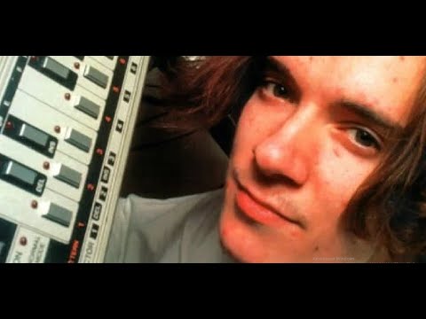 Видео: ֍֍֍ Лиам Хоулетт (Liam Howlett, THE PRODIGY) Жизнь в стиле Техно (перевод) 1993-94