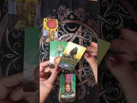 Видео: Послание от НЕГО ⚧️ Човекът, който живее в мислите ви 😇