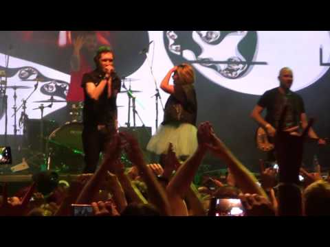 Видео: Слот feat. Теона Дольникова - Одни @ YotaSpace Москва 25.02.2017