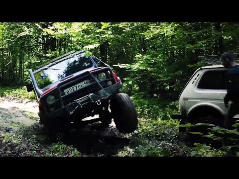 Видео: Уазы и Нивы  разогреваются перед битвой на оффроуде, кто дальше уедет на 33-х сафарях 500?