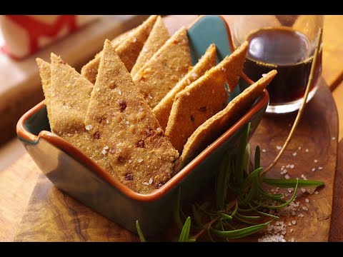 Видео: луковые крекеры за 3 мн невероятно вкусные и хрустящие