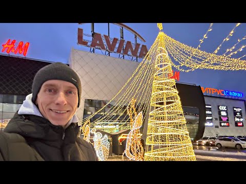 Видео: Новогодний каток возле ТРЦ”Лавина”, Хрещатик замело.