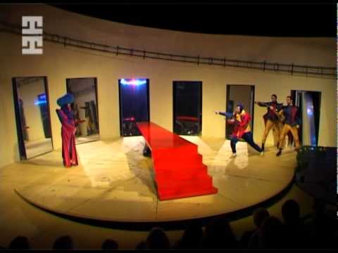 Видео: МХТ им. А.П. Чехова. Спектакль "Белоснежка и семь гномов"