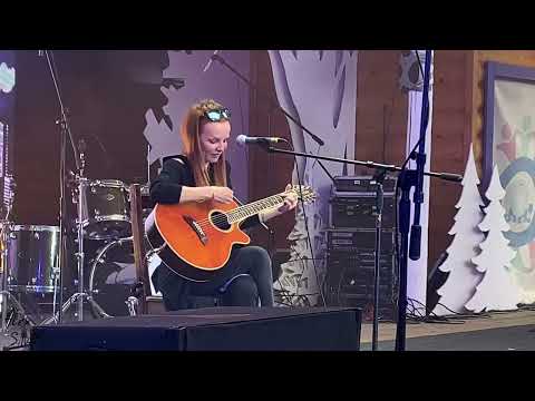 Видео: Маша Макарова - Без тебя (Live, Эктоника, 18.06.22)