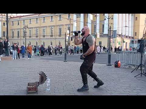 Видео: ПИТЕР. УЛИЧНЫЕ МУЗЫКАНТЫ. 22.09.24. ГРУППА МЕДВЕДЬ.