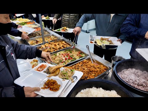 Видео: Изумительный корейский шведский стол, гарниры 12 видов, корейская уличная еда