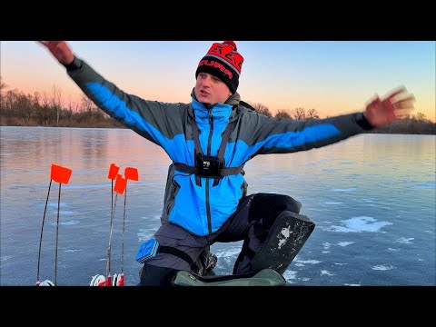 Видео: СКАЖЕНІ НА ЛЬОДУ! Трофейні ЩУКИ на ЖЕРЛИЦІ 2025! Зимова Риболовля Перший Лід
