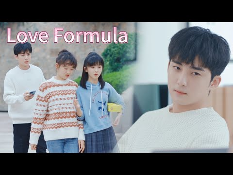 Видео: Он думал, что она его любит 💔 Всё случайность! Она краснеет: «Дурак! Я тоже тебя люблю!» 😳