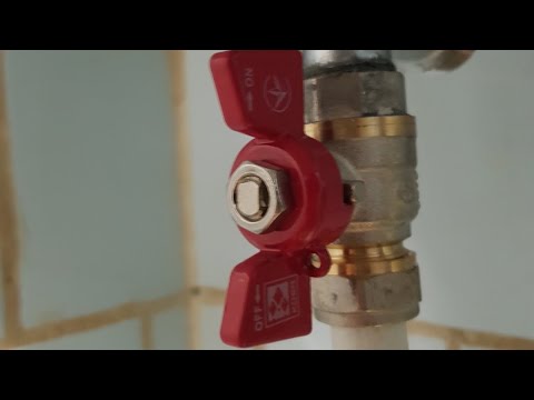 Видео: Невозможно закрыть | Почему его заклинило 🤔 Будни САНТЕХНИКА