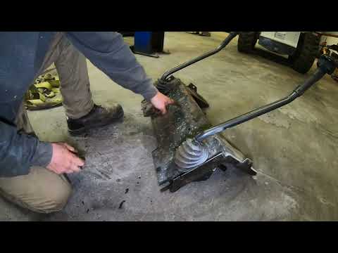 Видео: Маленькая история | Исправление проблемы с рулевым управлением с бортовым поворотом на Bobcat 753