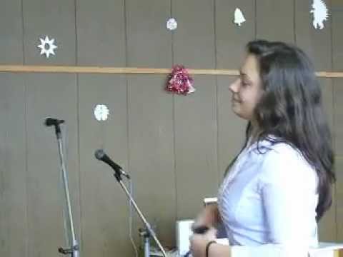 Видео: Учителко, целувам ти ръка!