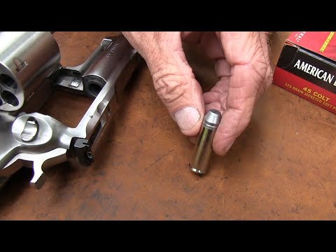 Видео: Доверились бы вы этому в стране медведей?