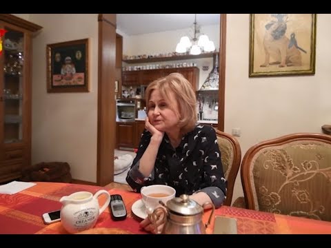 Видео: Дарья Донцова: Спокойно отпускаю мужа ночевать к подруге