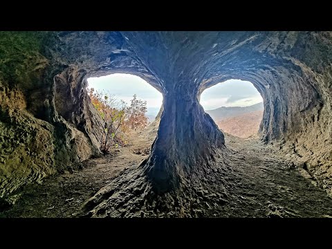 Видео: Пещера като от филм за Индиана Джоунс!!!