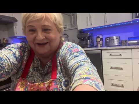 Видео: Пышные, мягкие, вкусные оладьи на кефире (сметане) без дрожжей